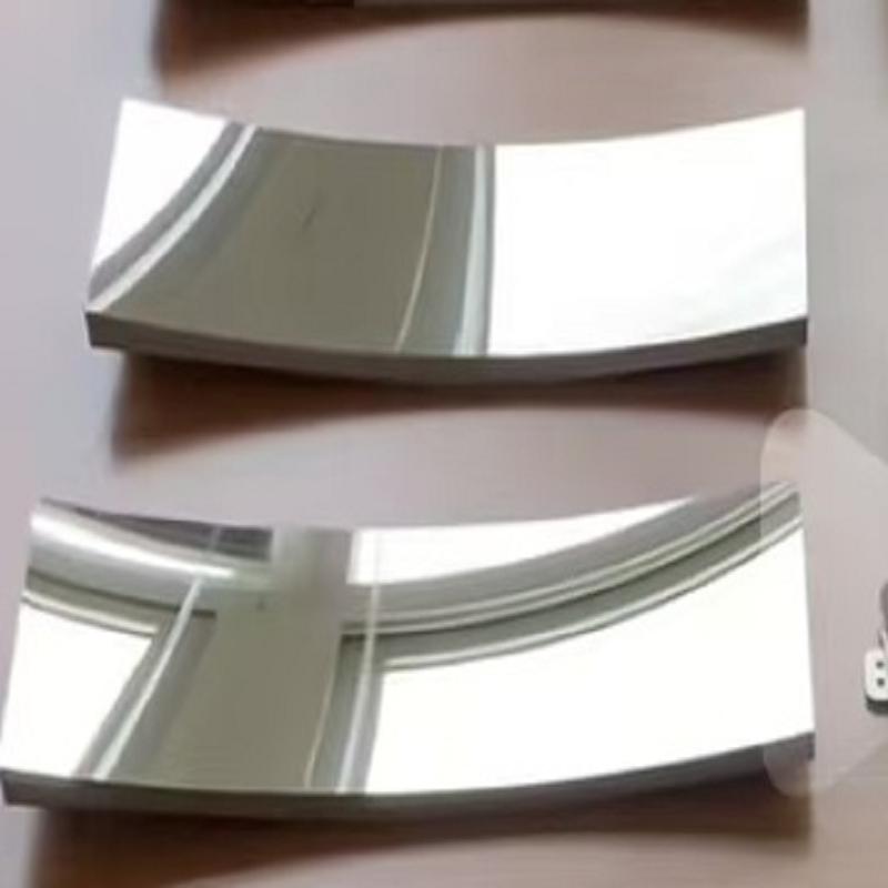 Free-form mirror